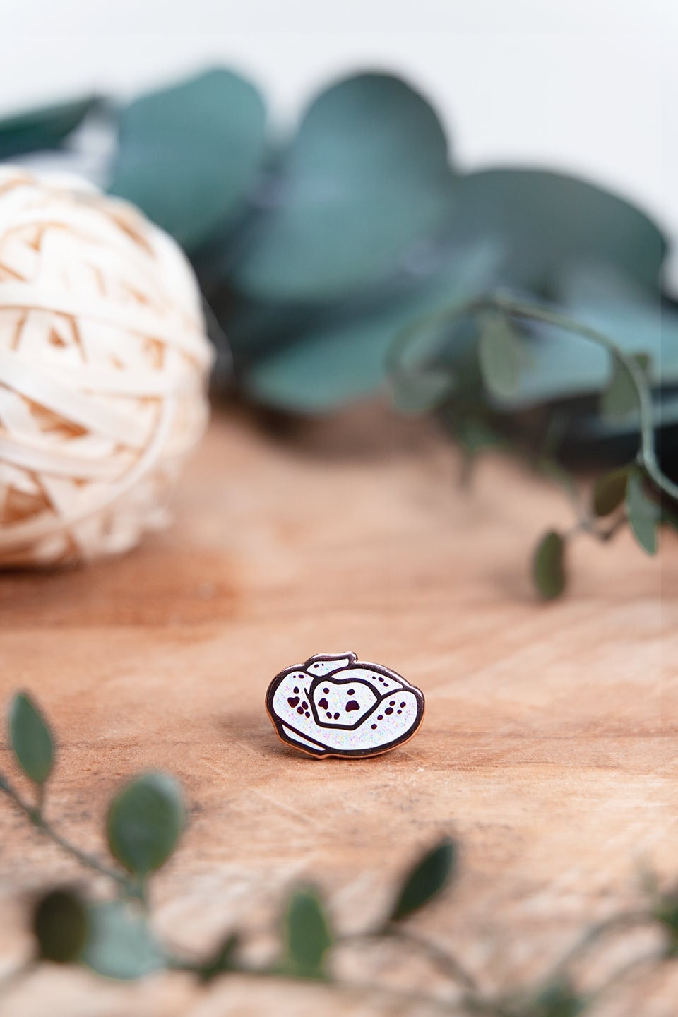 Sleepy Snake | Glitter Pin | Collectors Hard Enamel Pin Badge | Kawaii Aesthetic Birthday Gift for Her | Christmas Present for Him | Miamouz