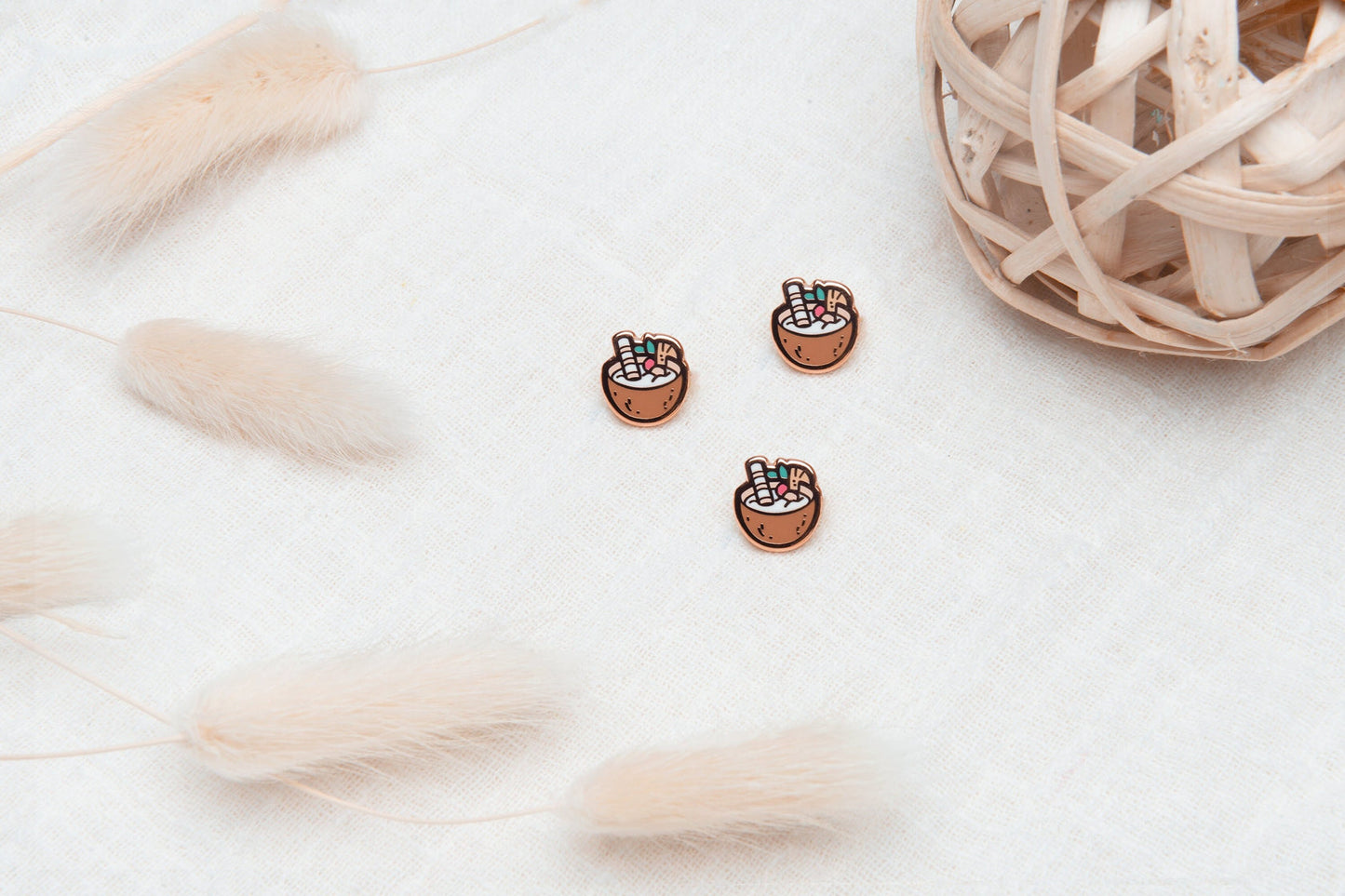 Coconut Pina Colada | Cocktail Collectors Hard Enamel Pin Badge | Kawaii Aesthetic Birthday Gift for Her | Christmas Present for Him | Miamouz