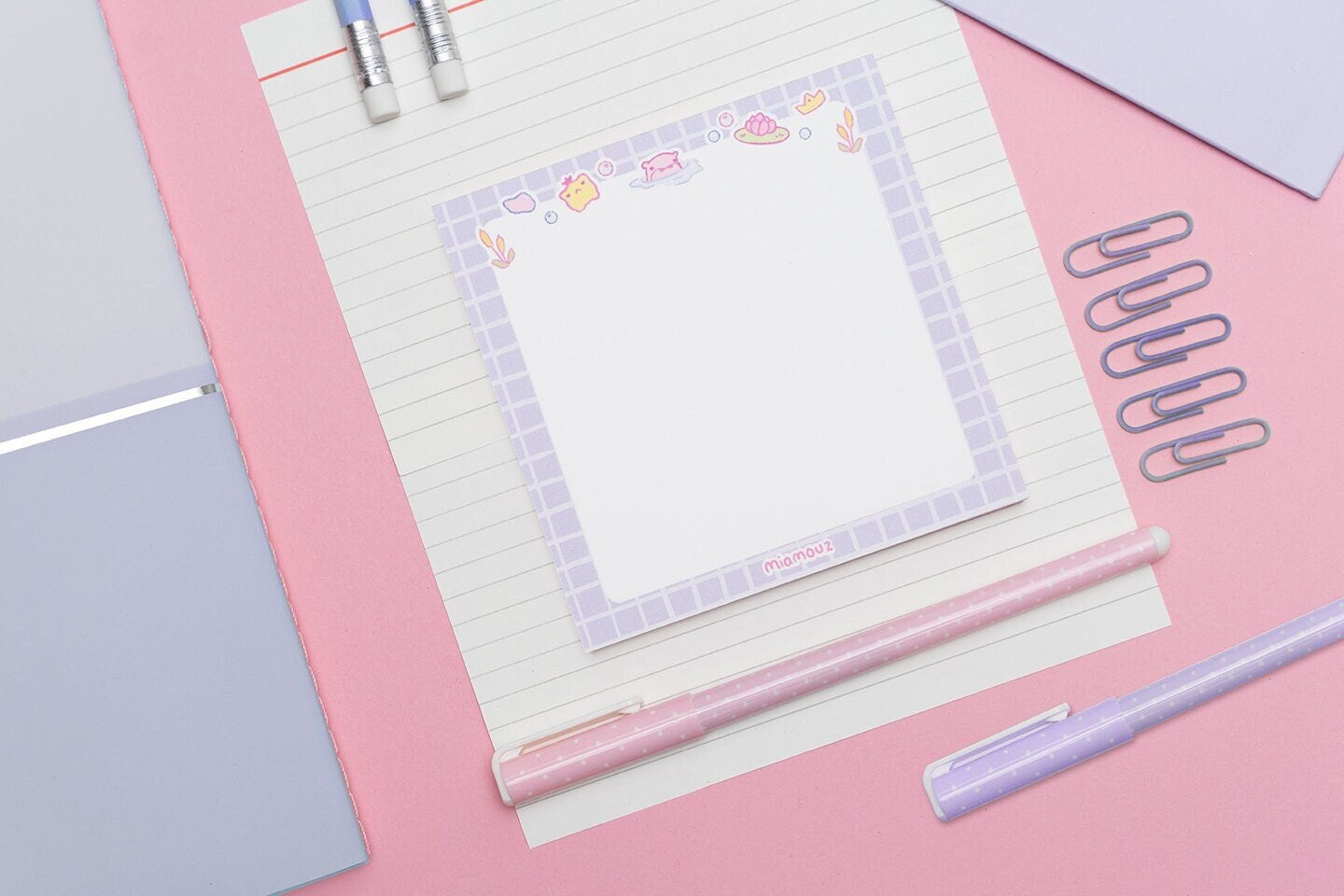 Sommerspaß-Notizblock mit Frosch und Nilpferd | 10 x 10 cm | Ausgefallenes Briefpapier | Pastellfarbenes Kalendertagebuch | Geburtstagsgeschenk für Sie | Kunst von Miamouz