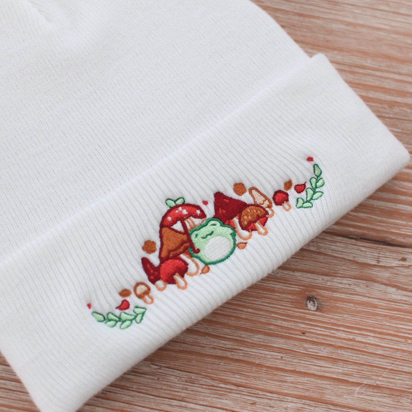 Cozy Autumn Vibes Frog | White Winter Beanie | Kawaii Aesthetic Birthday Gift for Her | Christmas Present for Him | Miamouz