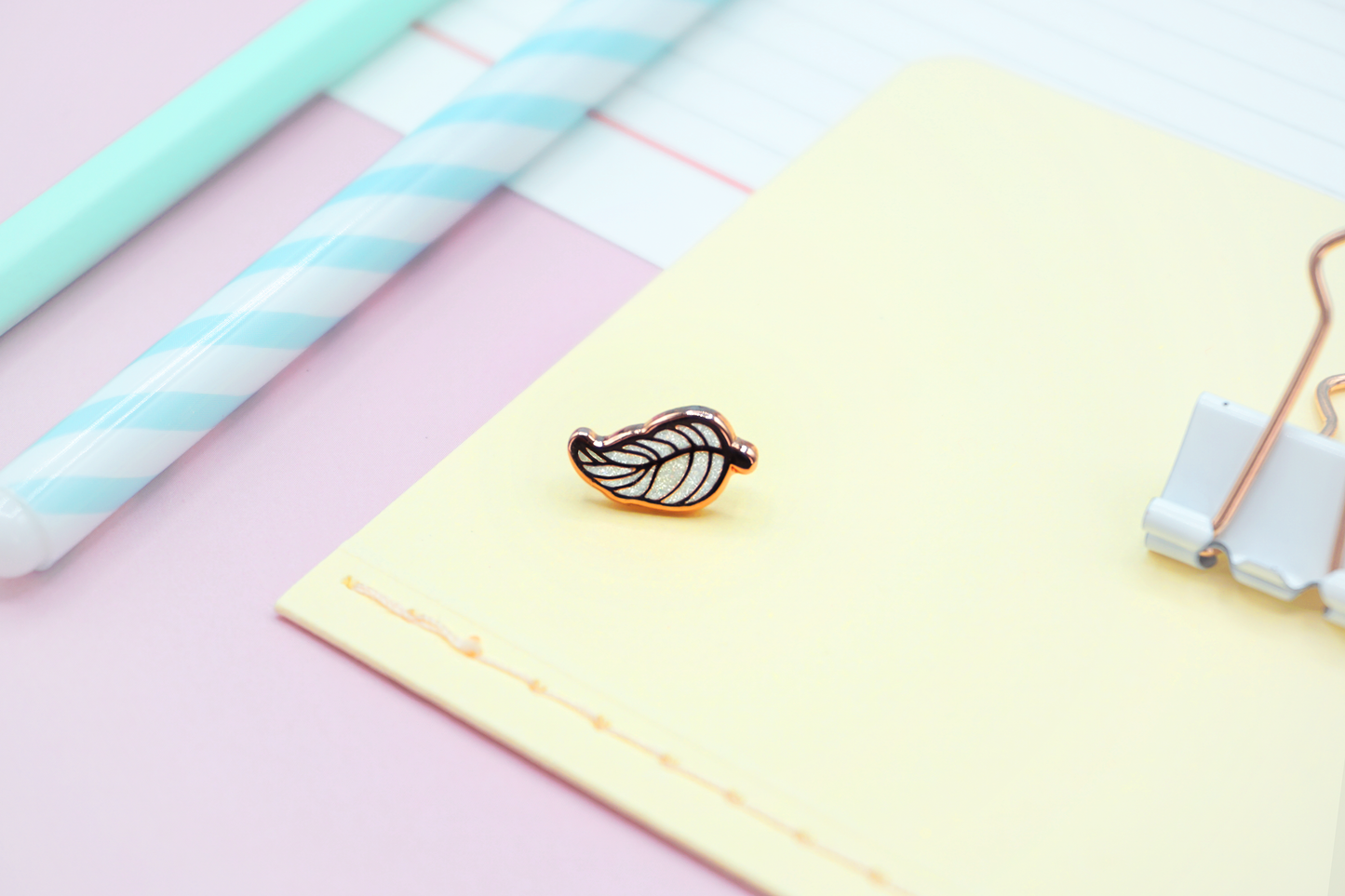 White Glitter Feather Enamel Pin | Tiny Board Filler Hard Enamel Pin | Leaf Kawaii Art | Kawaii Aesthetic Birthday Gift | Christmas Present