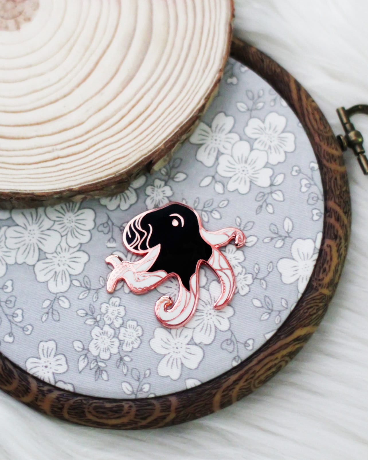 Elegant Octopus Hard Enamel Pin | Copper/Rosegold | Aesthetic Birthday Gift | Christmas Present | | Miamouz